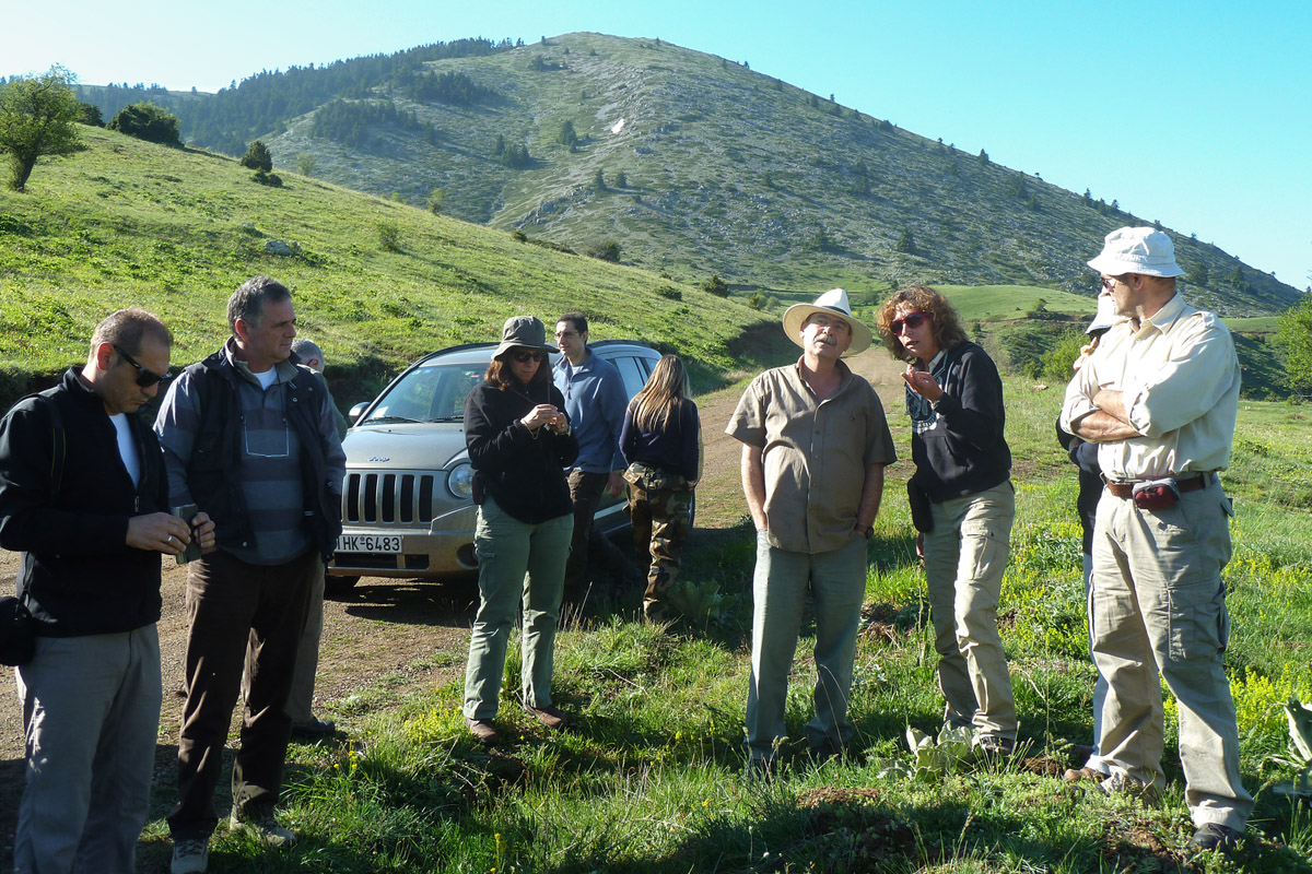 Members of the project team on a visit to the grasslands of Mt. Oiti. (Photo: Christos Georgiadis)