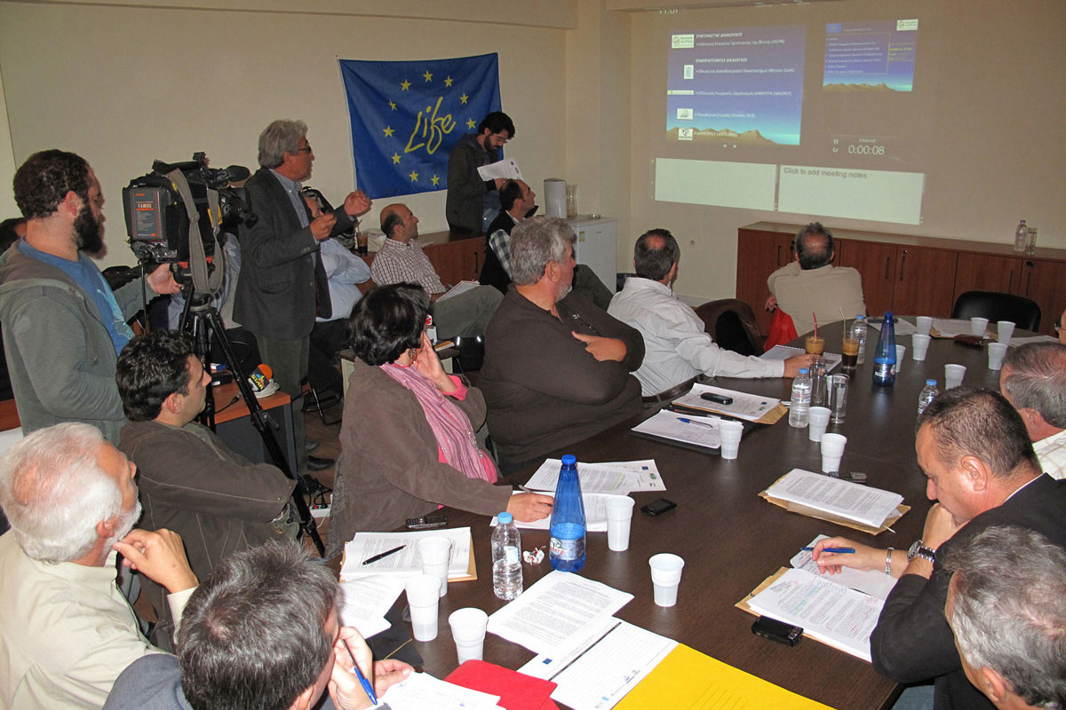 8/11/2012 First public presentation of the project in Lamia. Photo:  G. Politis